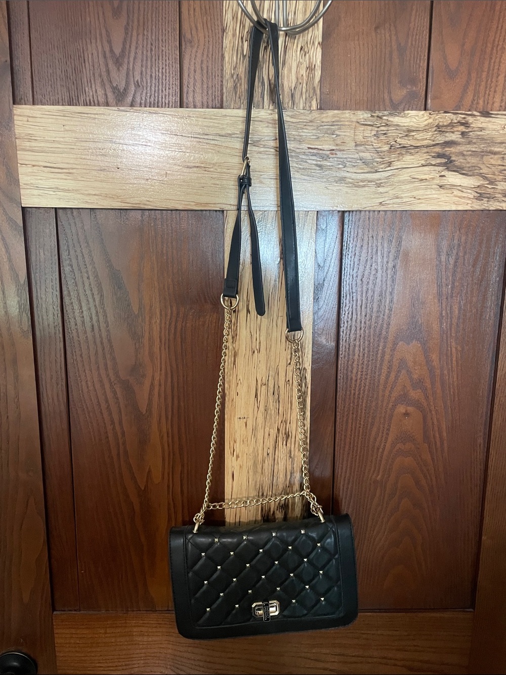 Badgley Mischka Black Quilted Chain Strap Crossbody Bag - Women - Picture 4 of 6